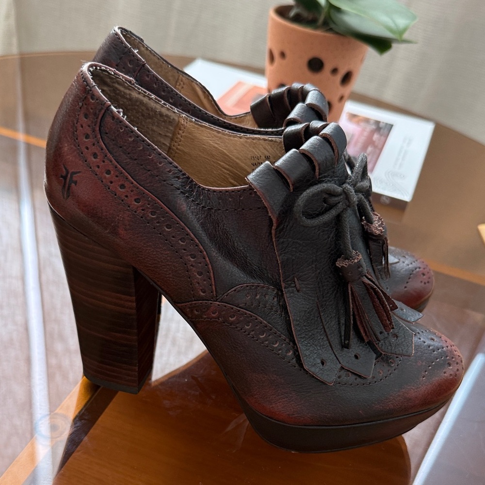 FRYE AND CO. Naya Kiltie Oxford Brown Leather Heels with platform - Picture 4 of 9